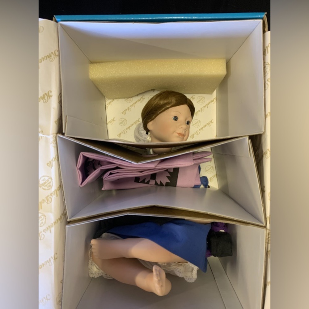 NIB “Rebeccah” Amish Blessings Knowles Doll